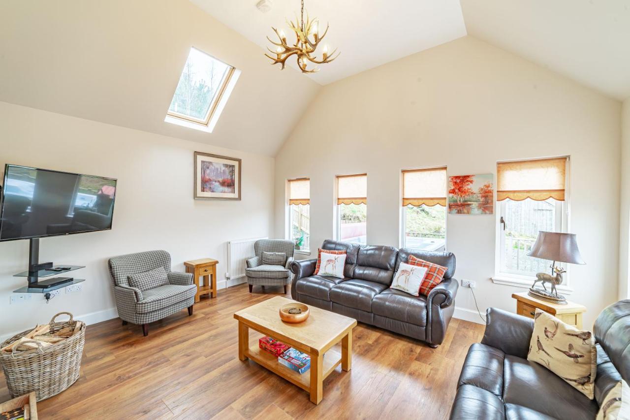 Stags View With Hot Tub Villa Blairgowrie and Rattray Exterior photo