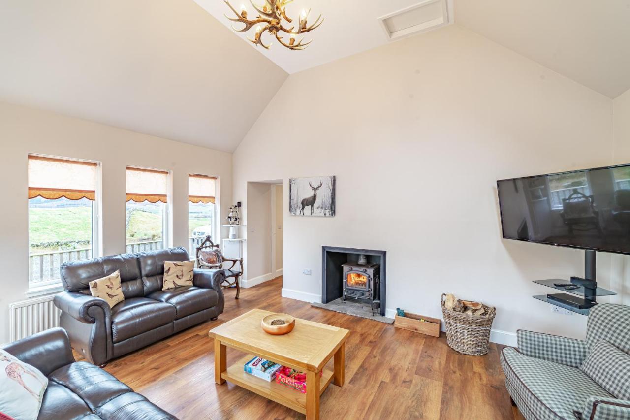 Stags View With Hot Tub Villa Blairgowrie and Rattray Exterior photo